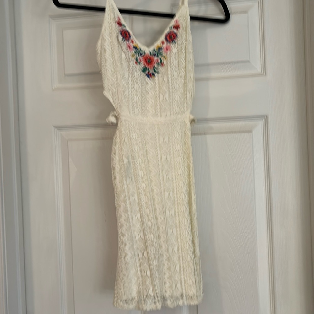 Hollister white lace embroidered top dress XS worn once